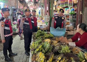 Cegah Aksi Pungli dan Premanisme, Pasar Kendal Diawasi Polisi