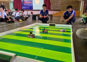 Puluhan Siswa SMP Ikuti Lomba Robot Soccer Pertama di Jepara
