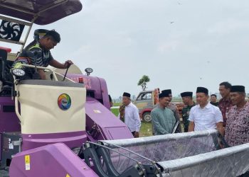 Bupati Kudus Serahkan Bantuan Alsintan dari Kementan Untuk Petani Undaan Lor 7 Bupati Kudus Serahkan Bantuan Alsintan dari Kementan Untuk Petani Undaan Lor
