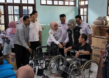 85 Warga Kendal Terima Bantuan Atensi dari Kemensos, Ini Pesan Bupati Tika