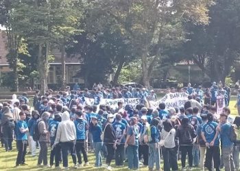 Demo Kembali Menggelora, Mahasiswa UKSW Salatiga Segel Gedung Rektorat