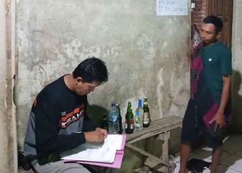 Puluhan Botol Miras di Todanan Blora Diamankan Polisi