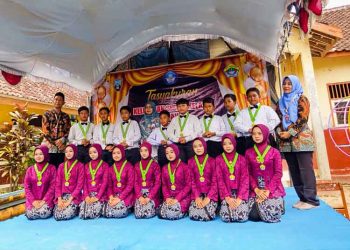 Paguyuban Wali Murid SDN Lemah Putih Rembang Adakan Tasyakuran Kelulusan Siswa 