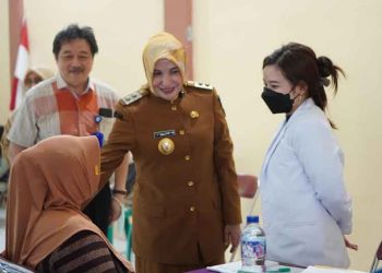 Speling di Panjang Wetan Pekalongan, Warga Antusias Periksakan Diri