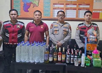 Puluhan Botol Miras di Karanganyar dan Bintoro Demak Diamankan Polisi