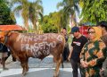 Mensesneg Prasetyo Hadi Kurban Sapi di Masjid Agung Baitunnur Blora 18 Mensesneg Prasetyo Hadi Kurban Sapi di Masjid Agung Baitunnur Blora