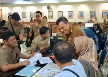 Ini Alasan Gubernur Jateng Dukung Putusan MK Soal Pendidikan Dasar Gratis 7 Ini Alasan Gubernur Jateng Dukung Putusan MK Soal Pendidikan Dasar Gratis