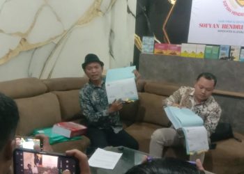 Kuasa Hukum Tegaskan Koperasi BLN Salatiga Akan Ikut Proses Hukum 6 Kuasa Hukum Tegaskan Koperasi BLN Salatiga Akan Ikut Proses Hukum