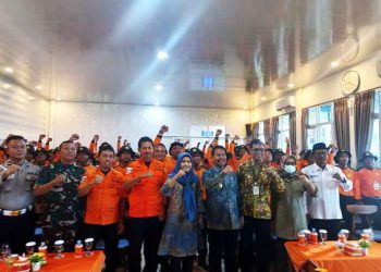 Hadiri Pelatihan SAR, Bupati Rembang Tegaskan Pentingnya Kesiapsiagaan Warga Pesisir 5 Hadiri Pelatihan SAR, Bupati Rembang Tegaskan Pentingnya Kesiapsiagaan Warga Pesisir