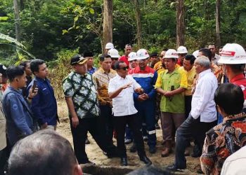 Kunjungi Blora, Menteri ESDM Bahlil Lahadalia Pastikan Sumur Minyak Legal