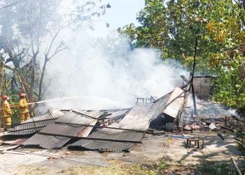 Diduga Akibat Kipas Terus Menyala, Rumah di Gubug Grobogan Terbakar