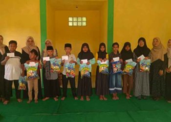 SDN Turusgede Rembang Beri Santunan ke Anak Yatim di Momen 10 Muharram