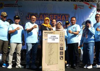 Hadiri Jalan Sehat, Wabup Chandra Puji Koperasi Merah Putih di Pati