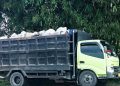 Aksi Protes Diam, Sopir Truk di Salatiga Tak Pasang Bendera Merah Putih 17 Aksi Protes Diam, Sopir Truk di Salatiga Tak Pasang Bendera Merah Putih