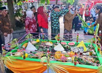 Festival Danau Rawa Pening di Semarang Libatkan Wisatawan Spanyol
