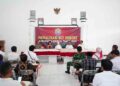 Bupati Kendal Serahkan BLT DBHCHT ke Petani Tembakau dan Cengkeh 16 Bupati Kendal Serahkan BLT DBHCHT ke Petani Tembakau dan Cengkeh