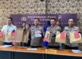 Motif Kasus Penusukan di Kudus Terungkap, Anak Pelaku Diduga Diludahi Korban 14 Motif Kasus Penusukan di Kudus Terungkap, Anak Pelaku Diduga Diludahi Korban