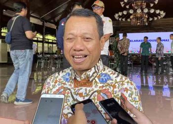 Jaga Kondusifitas, Bupati Kudus Minta ASN Tak Pakai Seragam dan Mobil Dinas 7 Jaga Kondusifitas, Bupati Kudus Minta ASN Tak Pakai Seragam dan Mobil Dinas