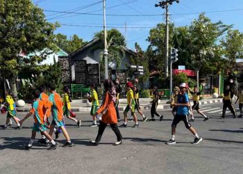 Ratusan Siswa Meriahkan Peringatan Haornas di Alun-alun Rembang