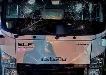Sopir dan Kernet Truk Jadi Korban Aksi Tawuran di JLS Salatiga 4 Sopir dan Kernet Truk Jadi Korban Aksi Tawuran di JLS Salatiga