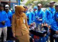 Bupati Eisti’anah Serahkan Bantuan 39 Mesin Perahu ke Nelayan Demak