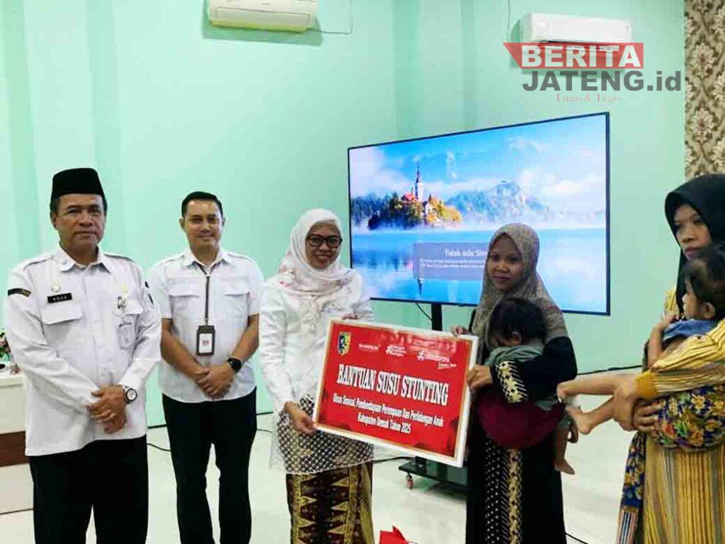 Pemkab Demak Salurkan Bantuan Susu untuk Anak Terindikasi Stunting 1 Demak1 4