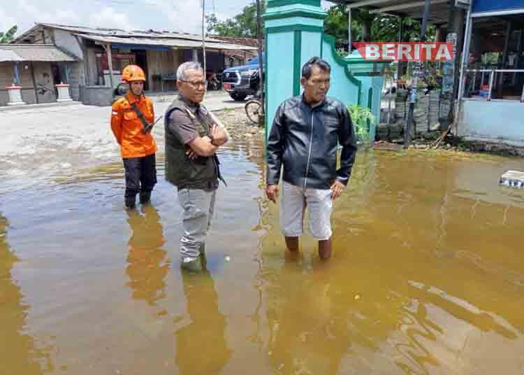 Banjir di Grobogan Berangsur Surut, Warga Diimbau Tetap Waspada 1 Banjir di Grobogan Berangsur Surut, Warga Diimbau Tetap Waspada