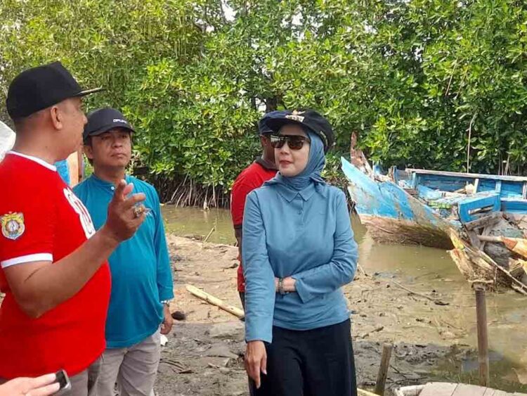 Bupati Kendal Terima Keluhan Warga Margorejo Soal Akses ke TPI Jomblom
