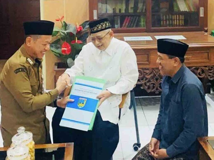 Kudus Bebaskan Retribusi PBG dan SLF Bagi Pesantren dan Rumah Ibadah 1 Kudus Bebaskan Retribusi PBG dan SLF Bagi Pesantren dan Rumah Ibadah