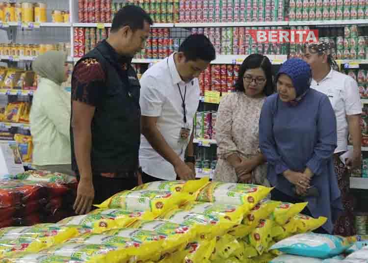 Dibawah HET, Harga Beras di Kabupaten Kudus Dipastikan Stabil 1 Dibawah HET, Harga Beras di Kabupaten Kudus Dipastikan Stabil