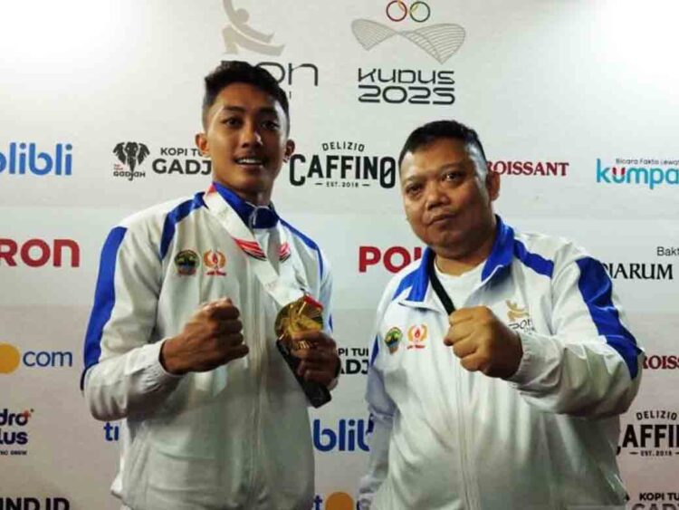 Kontingen Pencak Silat Jateng Raih Juara Umum di PON Bela Diri Kudus 1 Kontingen Pencak Silat Jateng Raih Juara Umum di PON Bela Diri Kudus