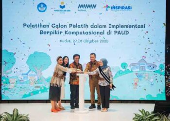 Calon Pelatih PAUD dari 15 Provinsi Ikuti Pelatihan Komputasional di Kudus 4 Calon Pelatih PAUD dari 15 Provinsi Ikuti Pelatihan Komputasional di Kudus