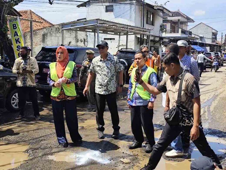 Bupati Pekalongan Pastikan Masalah Banjir dan Jalan Rusak di Tirto Tuntas Tahun Ini