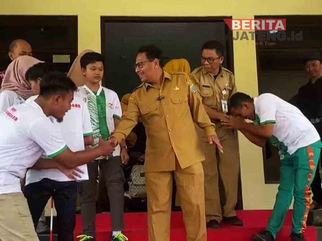 Pemkab Rembang Berangkatkan Atlet Disabilitas Menuju Kejurprov NPCI Jateng 1 Rembang 13