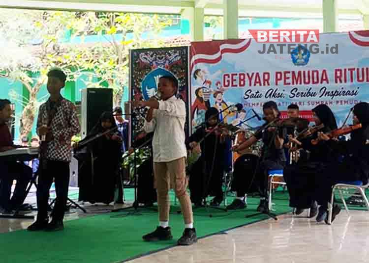 Para Siswa SMPN 1 Lasem Rembang Meriahkan Gebyar Pemuda RITULA 1 Para Siswa SMPN 1 Lasem Rembang Meriahkan Gebyar Pemuda RITULA