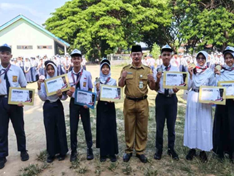 SMPN 2 Rembang Boyong Tujuh Medali dalam Event Taekwondo Internasional