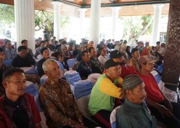 Pemkab Rembang Salurkan BLT Rp10,198 Miliar ke 8.499 Petani Tembakau-Cukai 4 Pemkab Rembang Salurkan BLT Rp10,198 Miliar ke 8.499 Petani Tembakau-Cukai