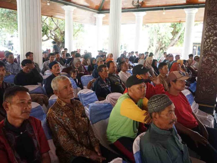 Pemkab Rembang Salurkan BLT Rp10,198 Miliar ke 8.499 Petani Tembakau-Cukai 1 Pemkab Rembang Salurkan BLT Rp10,198 Miliar ke 8.499 Petani Tembakau-Cukai
