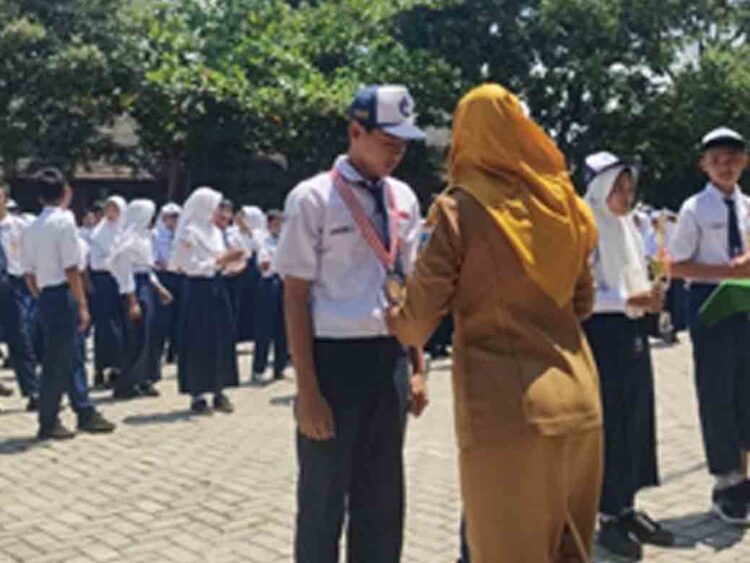 Hebat! Siswa SMPN 2 Pancur Raih Juara II di Kejurkab III IKS PI Kera Sakti Bojonegoro 1 Hebat! Siswa SMPN 2 Pancur Raih Juara II di Kejurkab III IKS PI Kera Sakti Bojonegoro