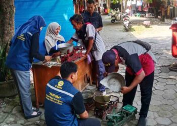 Pastikan Timbangan Akurat, UPT Metrologi Legal Rembang Gelar Tera Ulang di 15 Pasar
