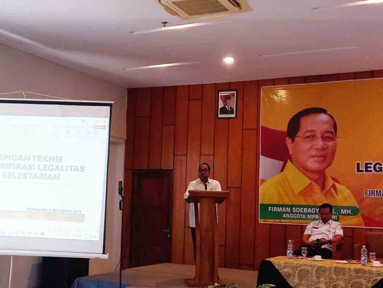 Firman Soebagyo Dorong Produk Kayu di Rembang Bersertifikat SVLK