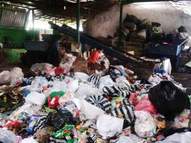 TPA Ngronggo Penuh, Pemkot Salatiga Dorong Pengelolaan Sampah di Tingkat Hulu 1 TPA Ngronggo Penuh, Pemkot Salatiga Dorong Pengelolaan Sampah di Tingkat Hulu