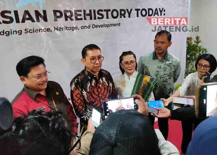 Kunjungi Salatiga, Fadli Zon Ungkap Soeharto Diusulkan Jadi Pahlawan Nasional 1 Kunjungi Salatiga, Fadli Zon Ungkap Soeharto Diusulkan Jadi Pahlawan Nasional