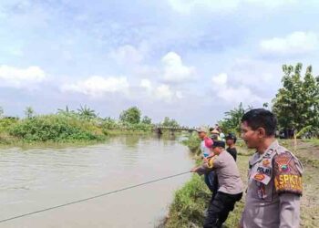 Korban Tenggelam Usai Mencuci Terpal di Sungai Demak Berhasil Ditemukan