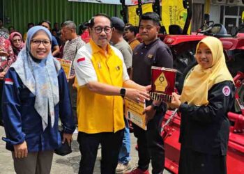Eksis di Panggung Nasional, Lingkar Media Group dapat Penghargaan dari DPR RI