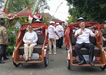 100 Bantuan Becak Listrik untuk Pengayuh Mulai Disalurkan di Blora