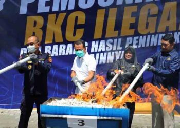 9,5 Juta Rokok Ilegal Dimusnahkan di Kudus, Nilai Barang Capai Rp14 M