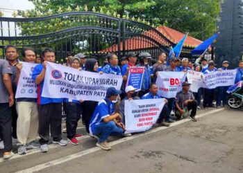 Buruh di Pati Tuntut UMK 2026 Naik Menjadi Rp2,5 Juta