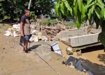Diterjang Banjir Kiriman, Tanggul dan Jembatan di Batangan Pati Ambrol