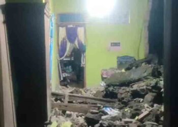 Satu Rumah Warga di Jrahi Pati Rusak Parah Akibat Tertimpa Longsor